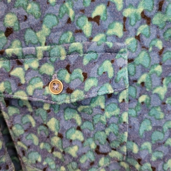 Liz Clayborne Petite Small Rayon Blue Print Top Pockets Button Neck Silky Feel - Picture 5 of 8